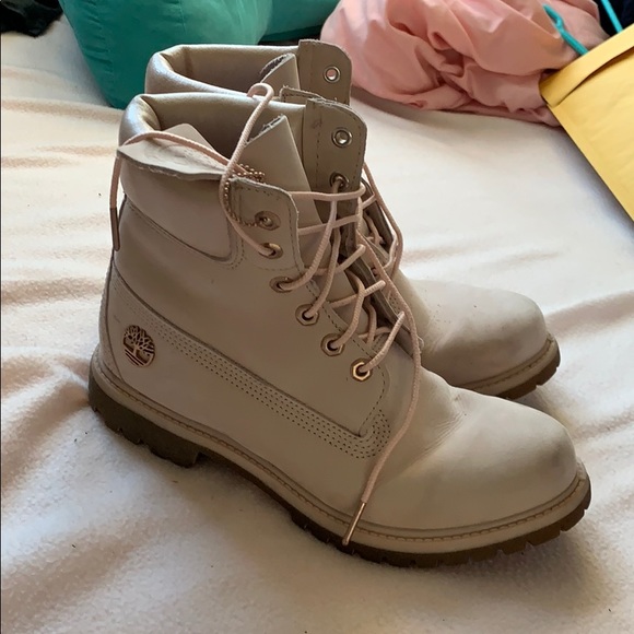 Pink timberland boots - Picture 3 of 4